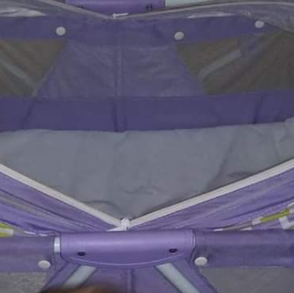 Bassinet - Picture 2 of 3